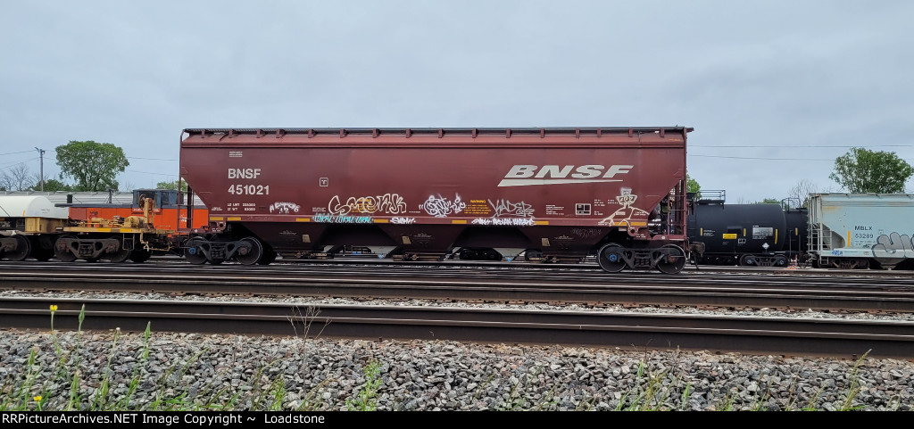 BNSF 451021